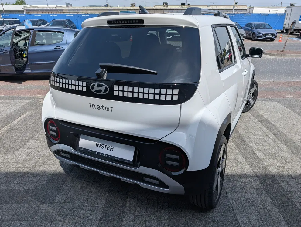 Hyundai INSTER