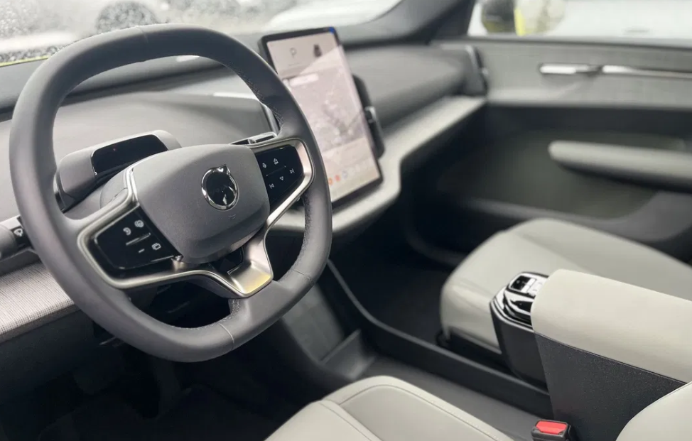 Volvo EX30