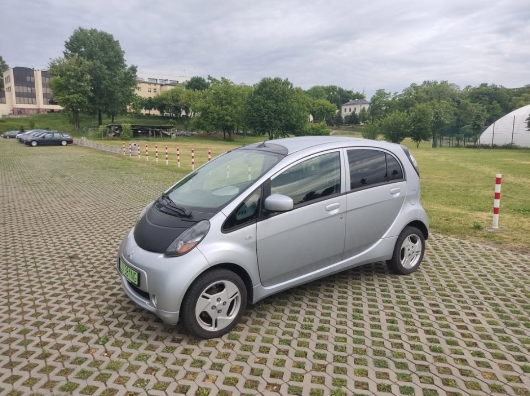 Mitsubishi i-MiEV