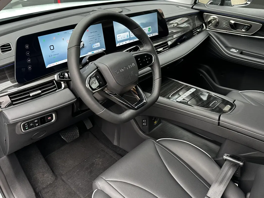 Omoda E5