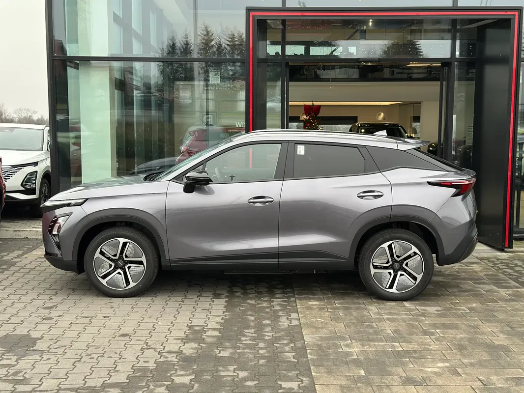 Omoda E5
