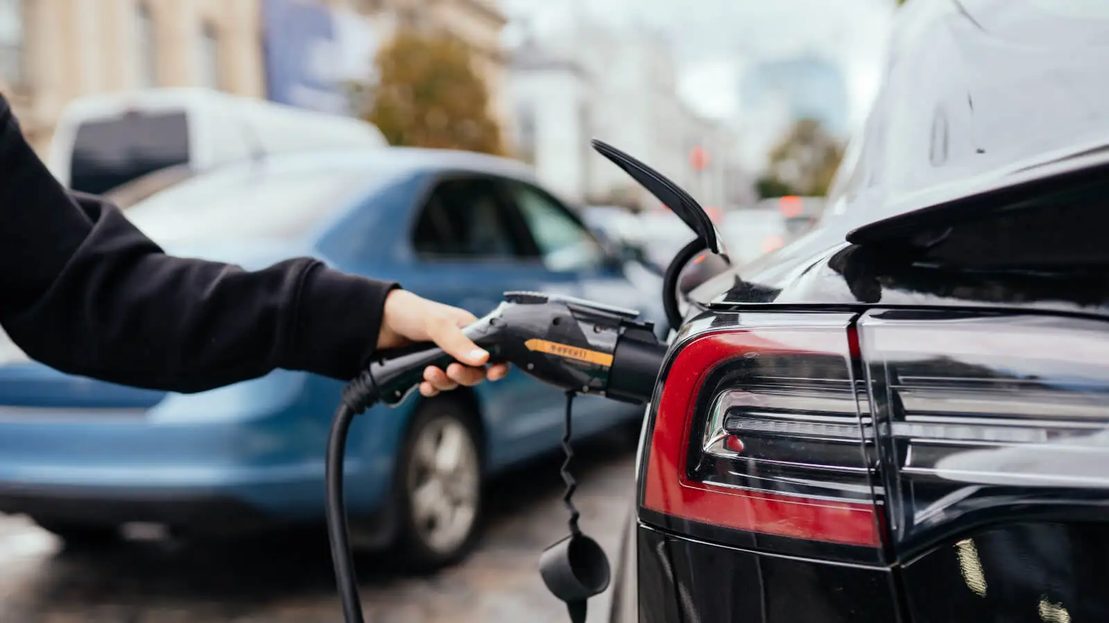 Nawet 300 mln zł na sfinansowanie wszystkich wniosków w NaszEauto. Potrzebne zielone światło KE