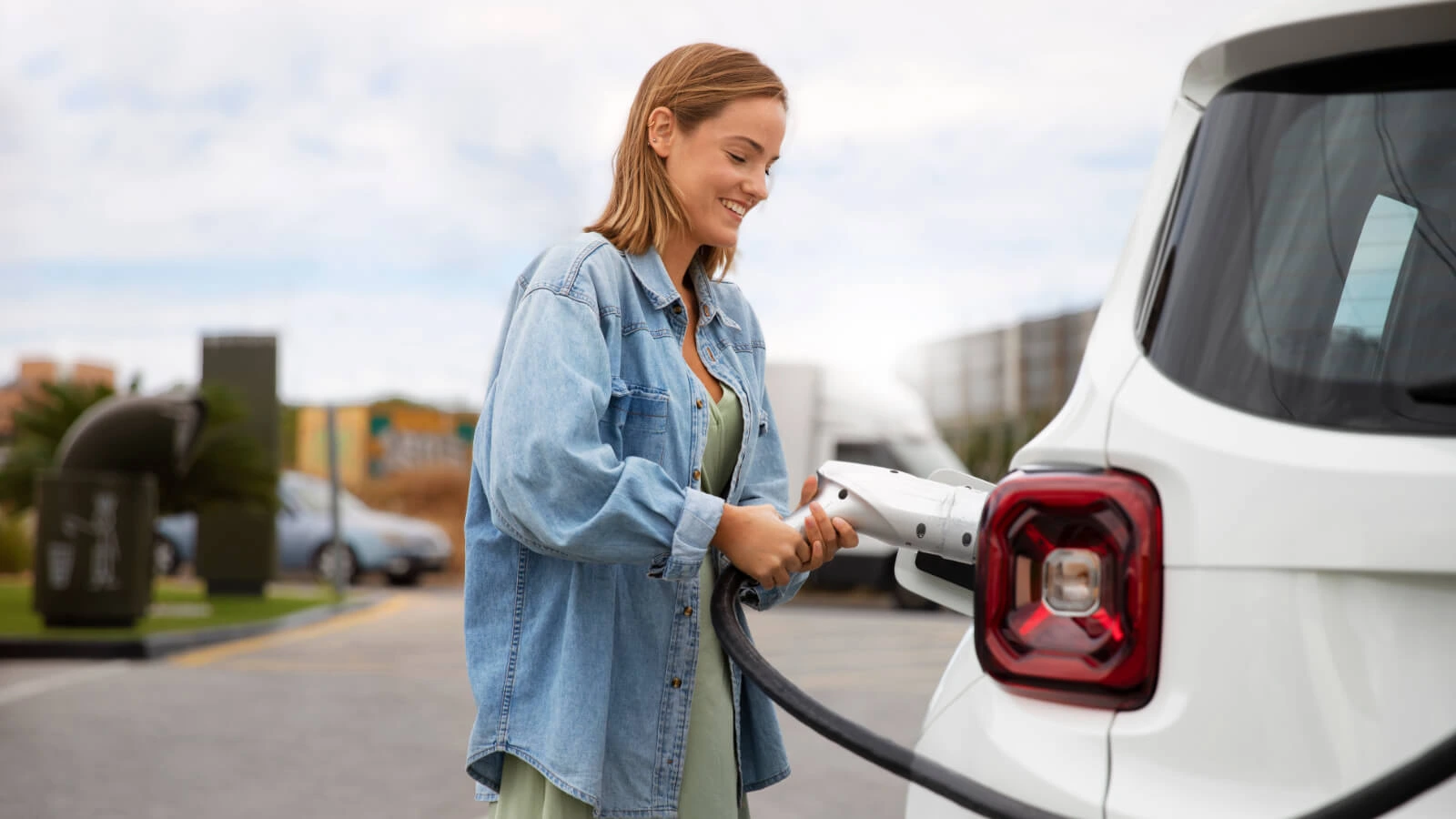 Leasing elektryka vs. zakup za gotówkę - co się bardziej opłaca?