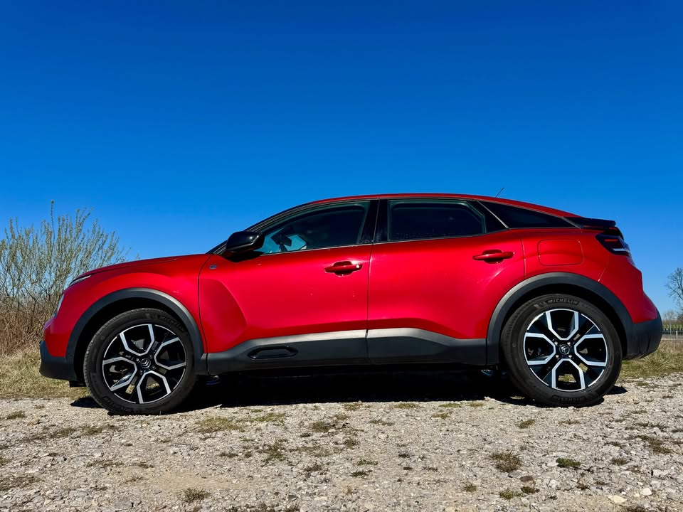 Używany samochód elektryczny Citroën ë-C4 2022