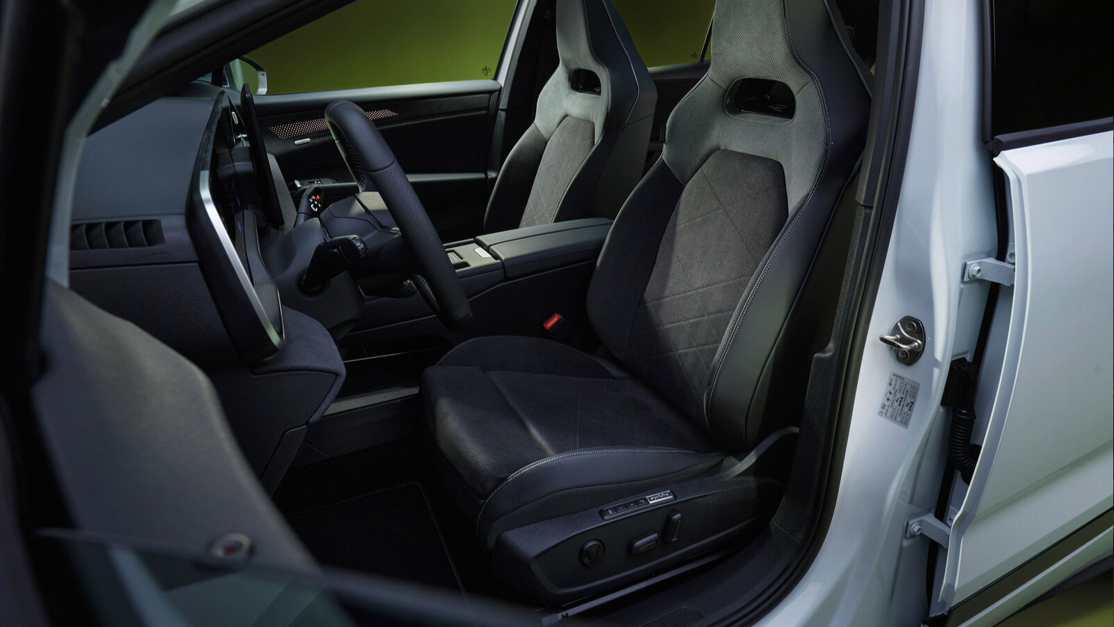 volkswagen-id-tiguan-fotele_1791552663_6ac8ec9731db7.webp